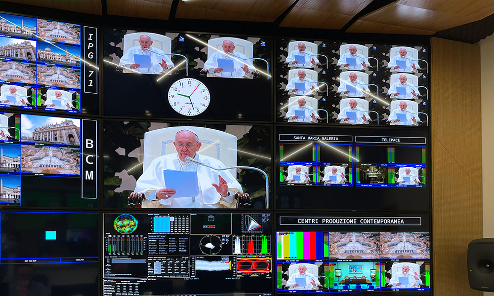 MCR vaticano video segnali papa